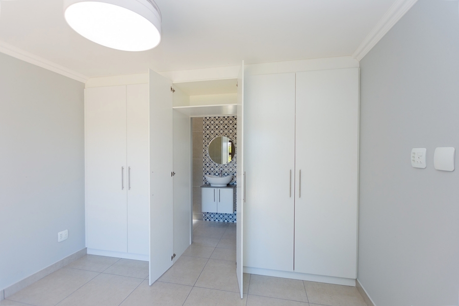 5 Bedroom Property for Sale in Country Club Western Cape